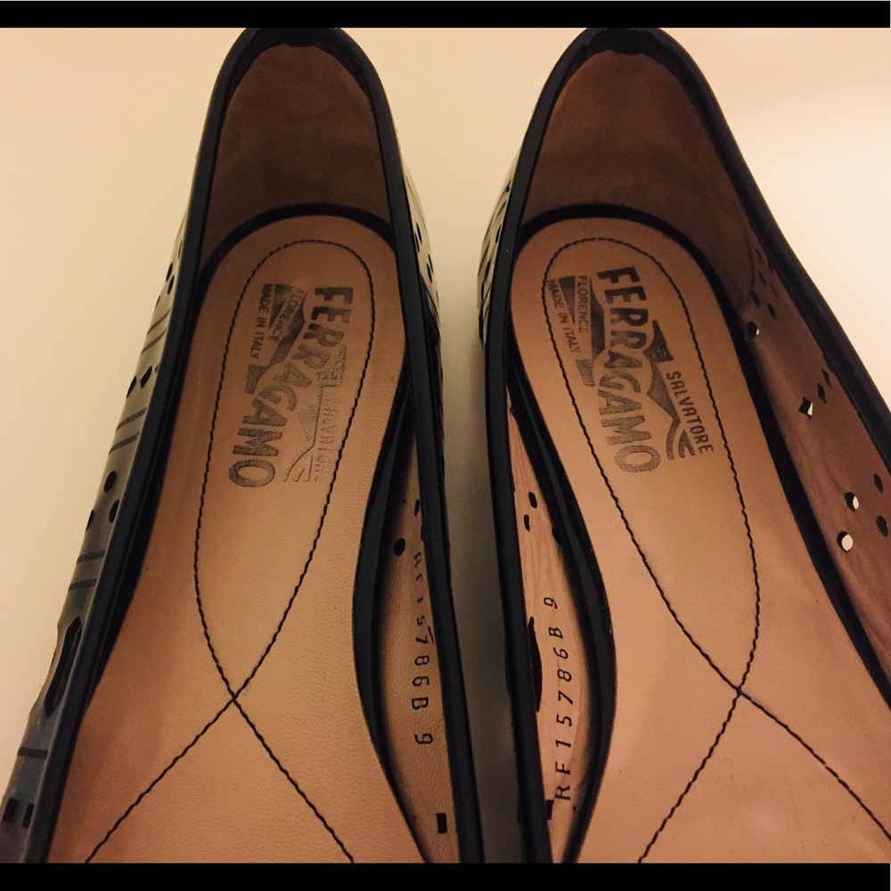 Salvatore Ferragamo Flats - Picture 2 of 5